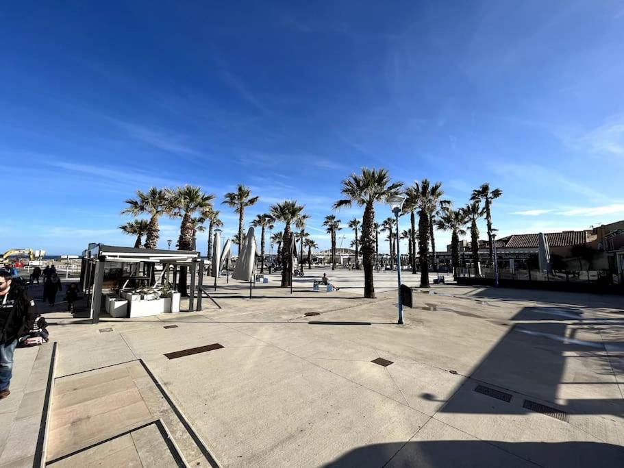 St-Pierre-La-Mer, Bel Appartement A Dans Residence Avec Piscine Et Tennis Entre 5 Et 10 Min De La Plage Fleury  Eksteriør billede